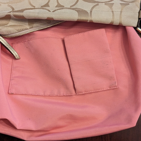 Coach signature hobo bag, tan and gold - Picture 10 of 15